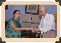 Suchika Verma (1st) awarded cheque